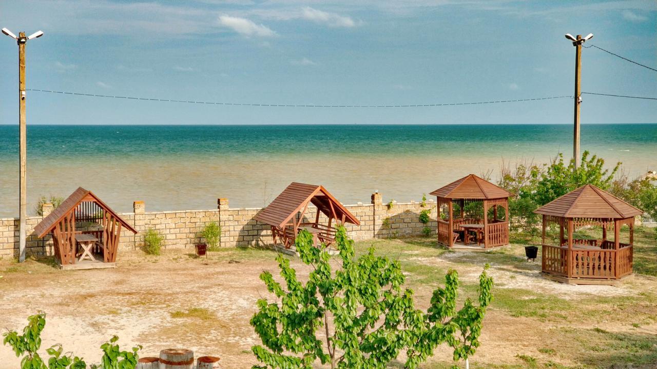 Геническ бердянск. Пансионат Мелиоратор Арабатская стрелка. Геническая горка Херсонская область. Геническ 2023. Геническ Арабатская стрелка.